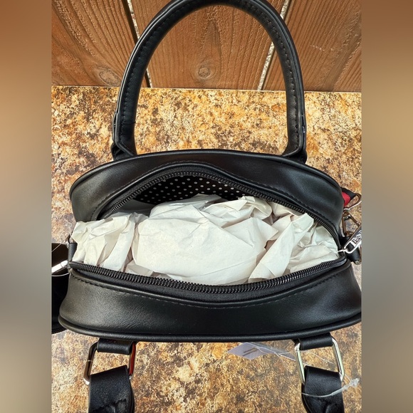 Betty Boop LOVE Crossbody Handbag - Picture 11 of 13